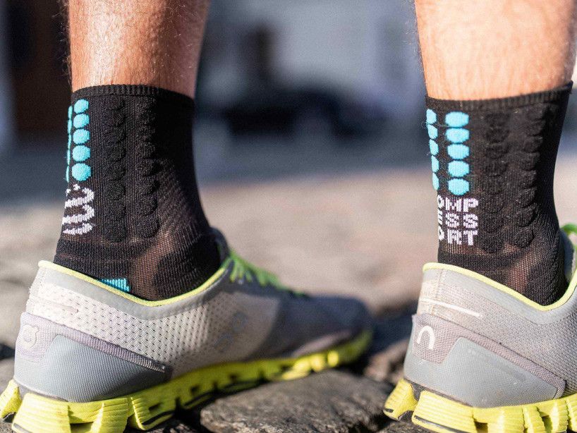 Compressport Pro Marathon Socks V2.0 - Fastgear Australia