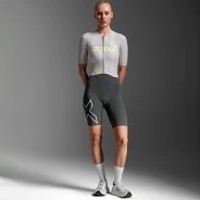 2XU Women's Light Speed React Sleeved Trisuit - Image 16