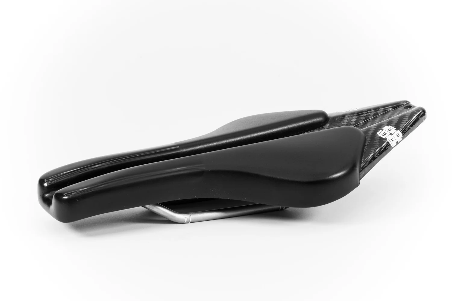 Wove V8 TT+Tri Saddle - Metal